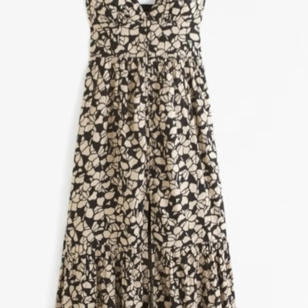 Abercrombie & Fitch Black and Cream Floral Maxi Dress - Picture 4 of 6